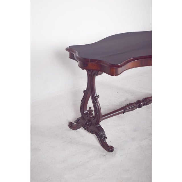 English Victorian Coffee Table in Rosewood, 1890s For Sale - Image 4 of 9