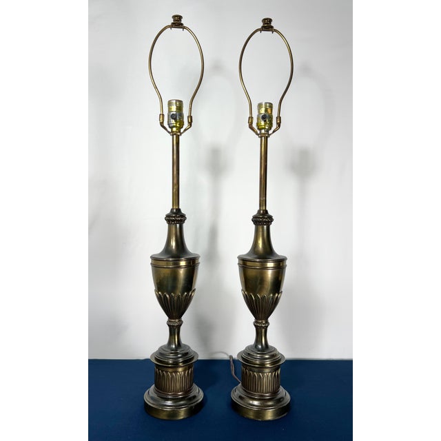 Stiffel 1960s Stiffel Hollywood Regency Architectural Brass Urn Lamps - Pair For Sale - Image 4 of 6