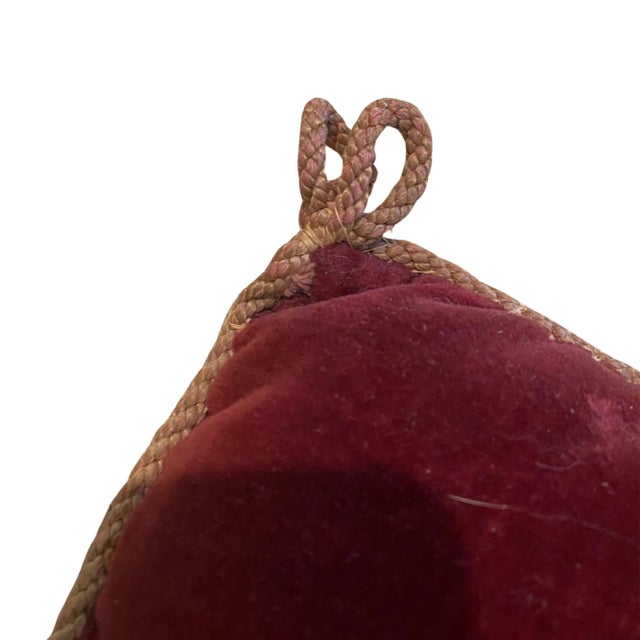 19th-Century Ecclesiastical Velvet Pillow With Agnus Dei Bullion Embroidery For Sale - Image 9 of 18