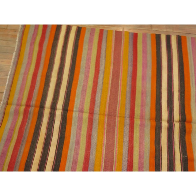 Vintage Striped Hand-Made Turkish Kilim - 4'10" x 8'4" For Sale In New York - Image 6 of 8