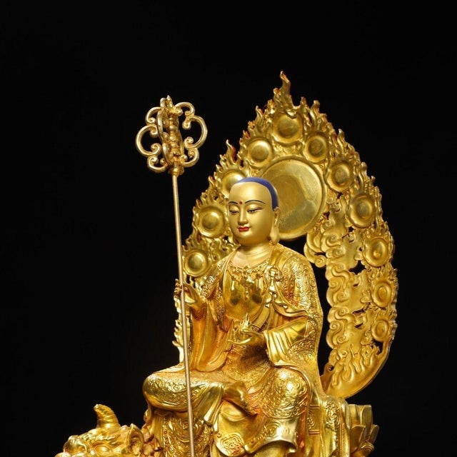 Metal Late 19th Century Gilt Bronze Ksitigarbha Bodhisattva Statue, 3.95kg For Sale - Image 7 of 9