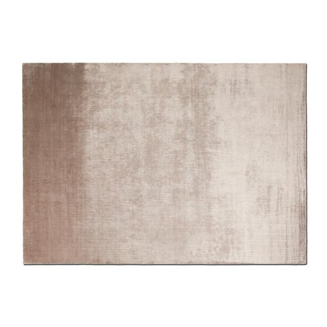 Cassina Atacama Rugs Cenere Atacama is a modern, versatile design rug made of viscose, an excellent choice for any...