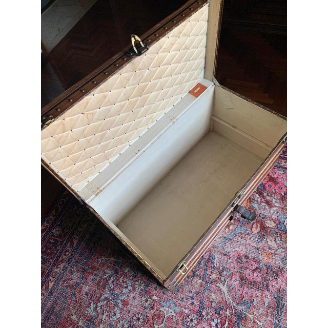 Trunk from Louis Vuitton, 1920s For Sale - Image 15 of 16