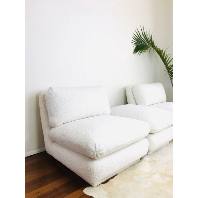 White Vintage 1970s Pair of Modern Slipper Chairs & Ottoman in White Faux Shearling / Boucle Upholstery by Marge Carson For Sale - Image 8 of 11