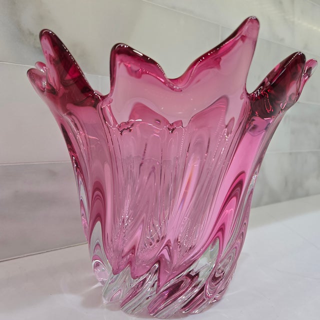 Mid-Century Czech Cranberry Pink Art Glass Vase by Josef Hospodka for Chribska For Sale - Image 4 of 7