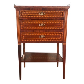 French Louis XVI Marquetry Side Table, Paris, 1770 For Sale