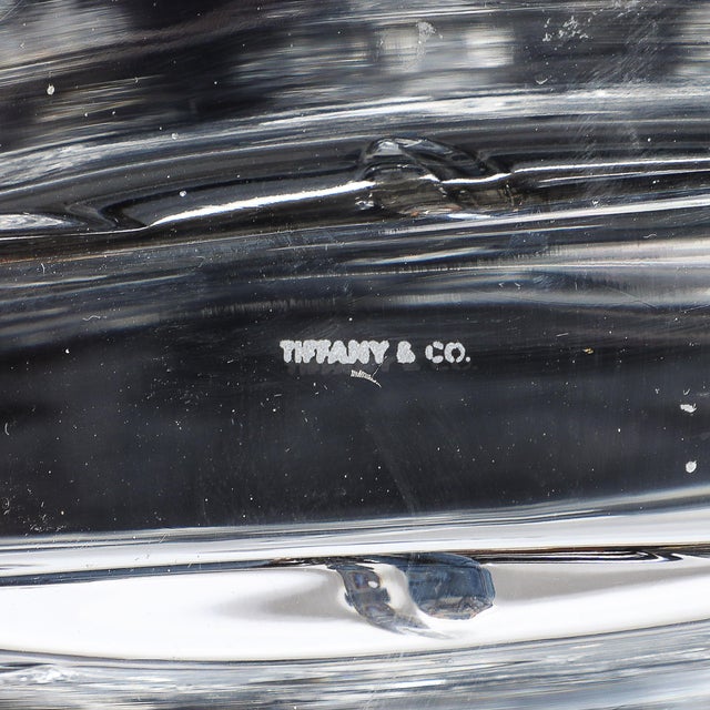 Mid-Century Modernist Cut Crystal Vase W/ Leaf Form Motif Signed Tiffany and Co For Sale In New York - Image 6 of 12