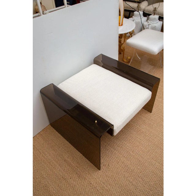 1960s Vintage Spiros Zakas "Pintauro" Charcoal Gradient Lucite Bend Bench With Off White Upholstered Cushion 60's60's For Sale - Image 5 of 12