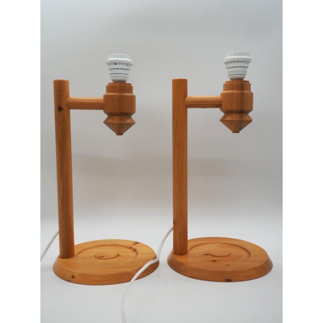 Beautiful lamps in natural materials that give a warm feeling to the home. a nice vintage pair of solid pinelamps by ikea...