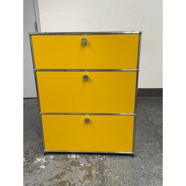 Design Plus Gallery presents the Haller Three Drawer Chest by Fritz Haller for USM. This iconic modular cabinet is known...