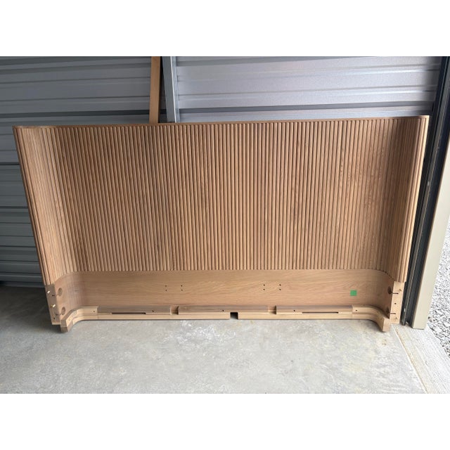 Restoration Hardware (RH) Byron Shelter Bed with Footboard – King – Light Oak Finish Condition: Staging Piece, Excellent...