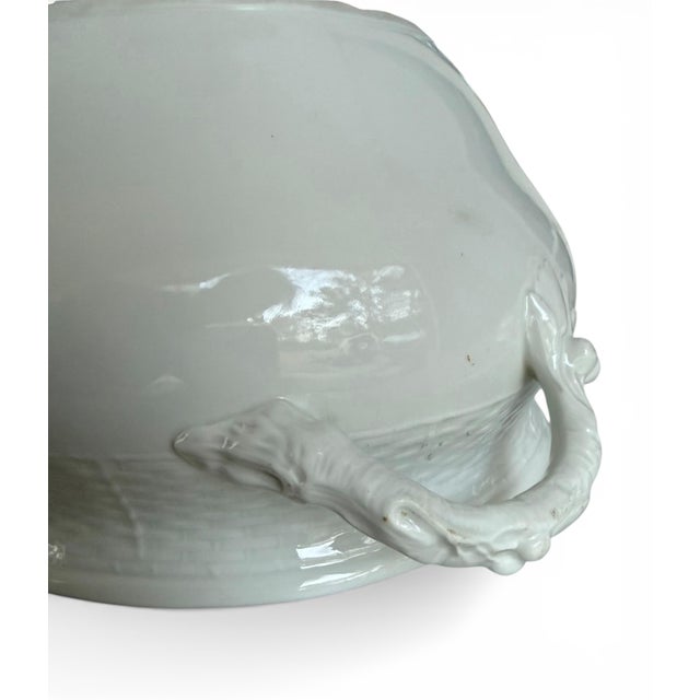 White Antique KPM Berlin "Neuosier" Blanc De Chine Serving Tureen, Friedrich Elias Meyer, Branch & Berry Handles, C. 1800 For Sale - Image 8 of 12