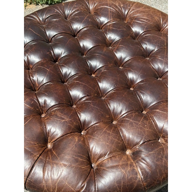 1970s Chesterfield-Style Round Chocolate Leather Ottoman-Vintage For Sale - Image 5 of 7