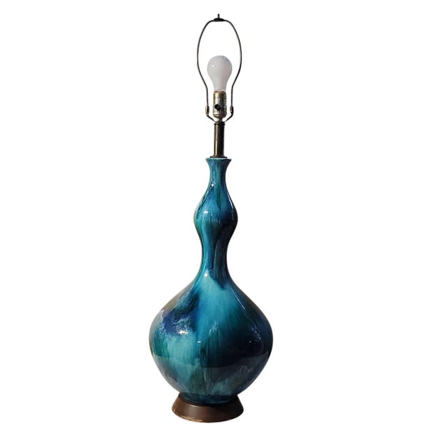 Stunning large mid century modern drip glaze double gourd shape ceramic table lamp, in excellent working condition....