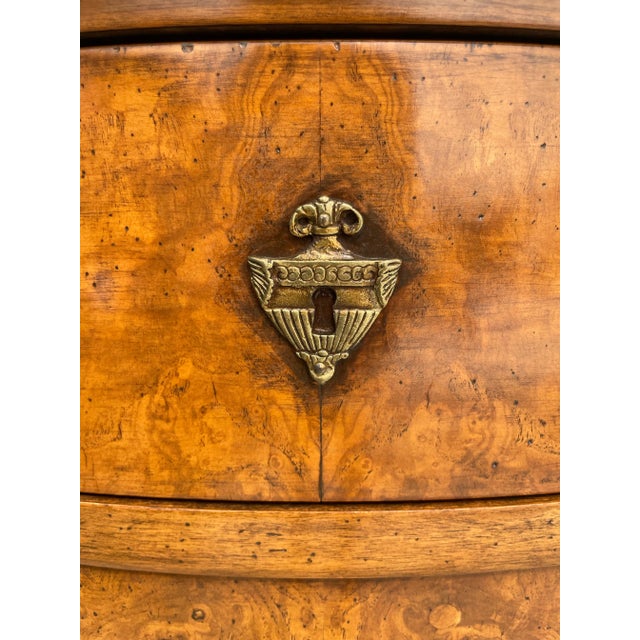 Mid 20th Century Traditional Burl Sunburst Inlay Wood Demi-Lune Chest of Drawers Commode For Sale - Image 5 of 12