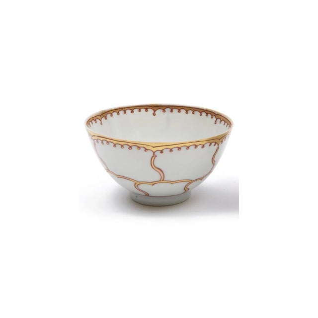 Antique 18th Century Chinese Export Porcelain Tea Cups or Bowls - A Pair For Sale - Image 4 of 12