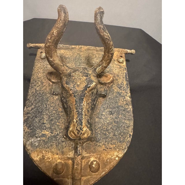 Designer-Sourced Sculptural Bull Head Wall Hook on Shield Backplate For Sale - Image 4 of 12