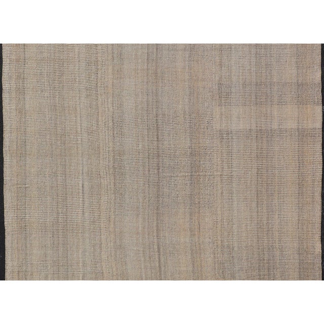 Early 21st Century Handwoven Textured Kilim Rug in Beige, Cream, and Soft Brown Tones 9'3 X 12'4 For Sale - Image 5 of 11