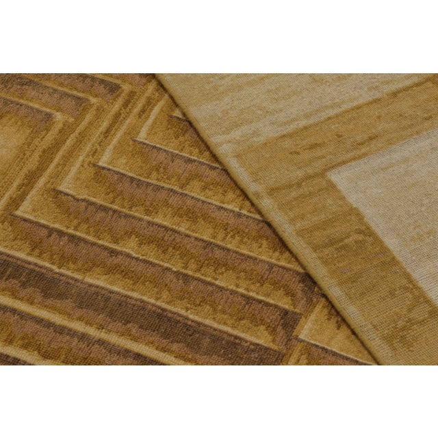 Rug & Kilim's Modern Optical Illusion Rug in Canyon Gold and Mocha For Sale - Image 9 of 9