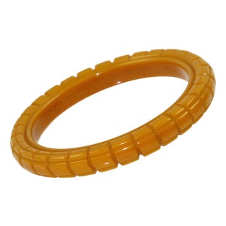 Art Deco Bakelite Carved Bracelet Bangle Warm Butterscotch For Sale