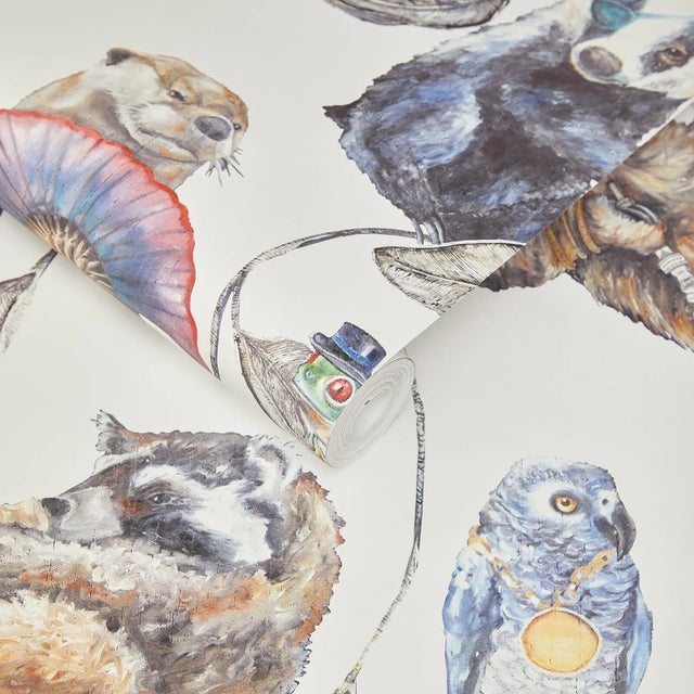 English House of Hackney Empire Wallpaper - White For Sale - Image 3 of 4