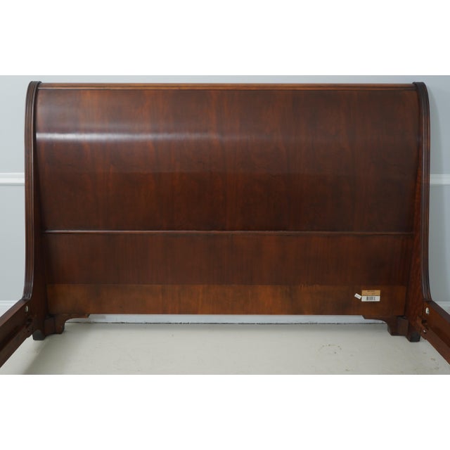 Traditional Hendredon Mahogany King-Size Sleigh Bed For Sale - Image 3 of 14