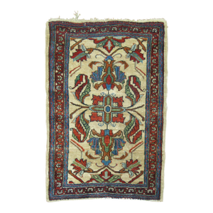 Traditonal Early 20th Century Ivory Ground Antique Persian Throw Rug