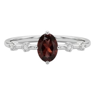 Garnet Wedding Engagement Ring, January Birthstone Ring for Woman Us 7 For Sale