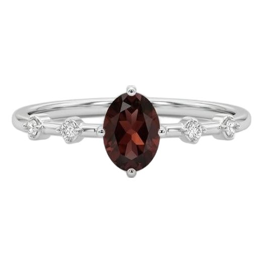 Garnet Wedding Engagement Ring, January Birthstone Ring for Woman Us 7 For Sale