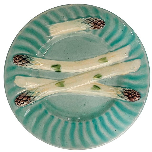 Beautiful antique French barbotine (majolica) asparagus plate made by Keller & Guérin in Lunéville during the late 19th...