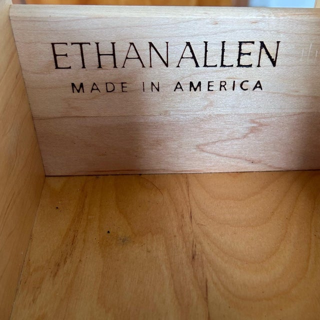 Ethan Allen American Dimensions Maple 3dr. Bachelor’s Chest For Sale - Image 9 of 12