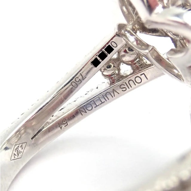Louis Vuitton LV Monogram Signature Diamond Fusion White Gold Ring, Size 5.75 For Sale - Image 10 of 12