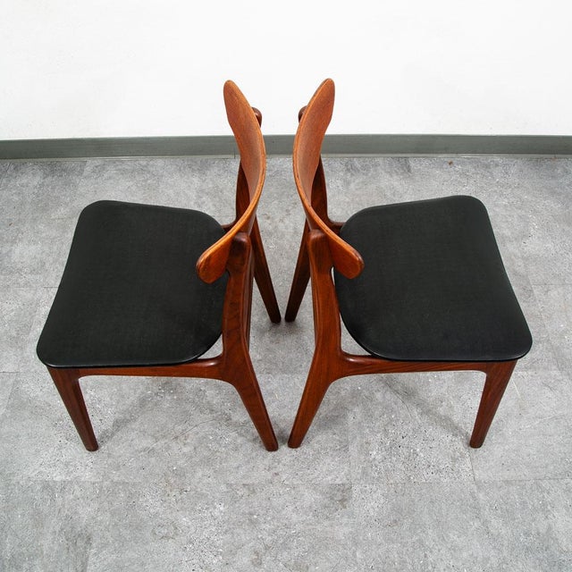 Wood 1960s Mid Century Danish Modern Dining Chairs Black Leather Set 2 Pair Teak Elgaard Nm For Sale - Image 7 of 12