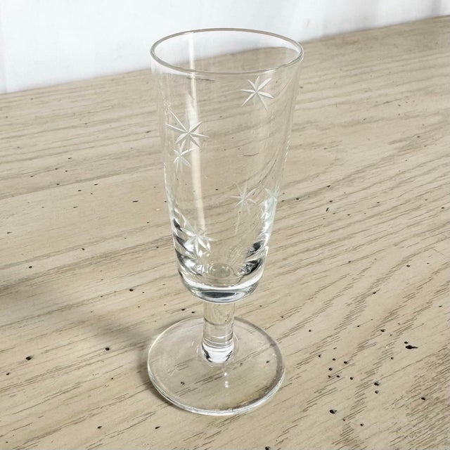Mid-Century Modern Starburst Glass Sherry/Shot Glasses - Set of 9 For Sale In Miami - Image 6 of 7
