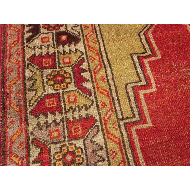 Tribal Galerie Shabab Collection Early 20th Century Turkish Anatolian Throw Rug For Sale - Image 3 of 6