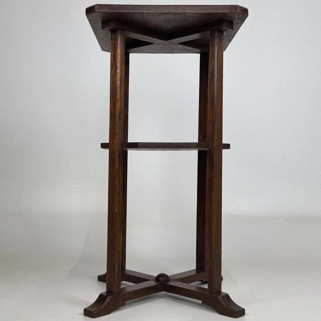 2000 - 2009 Antique Early 20th Century English Heals-Style Oak Side Table For Sale - Image 5 of 10