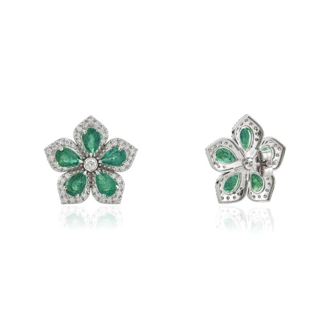 Metal Floral Art Deco 3.1ct Emerald Diamond Cluster Gemstone Earrings in 14k Yellow Gold- A Pair For Sale - Image 7 of 16