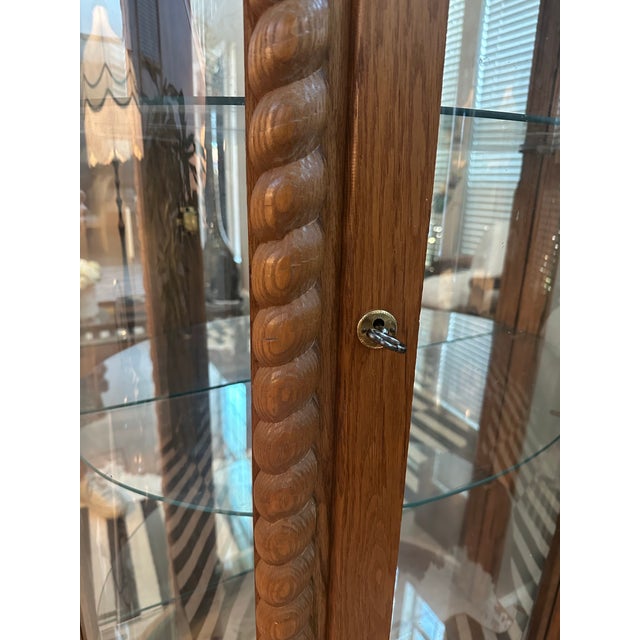 Baroque 1980s Oak Curved Glass Lighted Curio Cabinet For Sale - Image 3 of 10