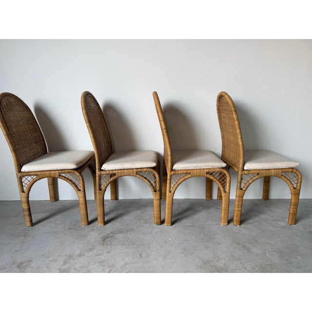 1970s Vintage Coastal Organic Woven Wicker & Metal Frame Dining Chairs – Set of 4 For Sale - Image 5 of 12