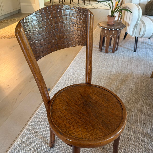 Set of 4 Antique Mundus/Attributed to Thonet Bentwood Bistro Chairs With Crocodile Pattern For Sale - Image 11 of 12