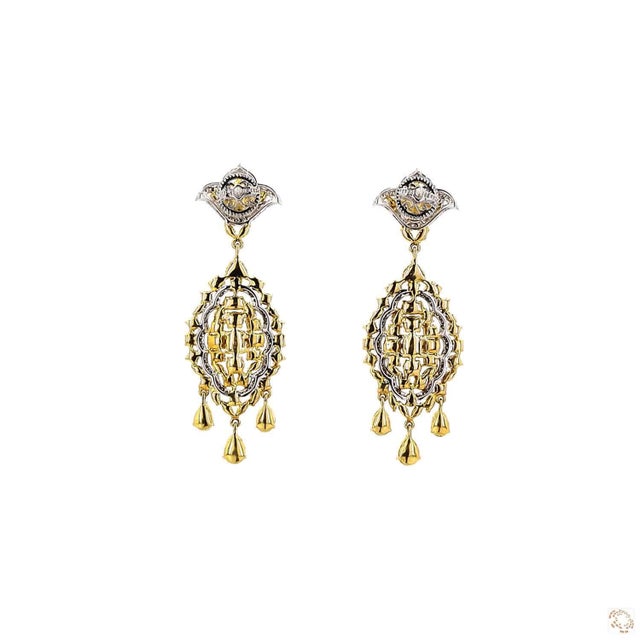 0.87 Carat Round Brilliant Cut White Diamond Yellow Diamond Gold Earrings, Pair For Sale In New York - Image 6 of 9