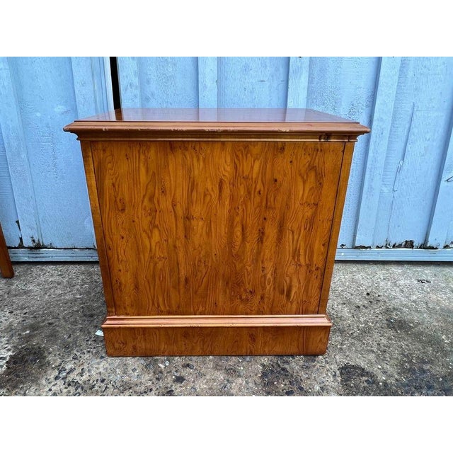 Wood Drexel Heritage Yorkshire Chippendale Style 3 Drawer Nightstand For Sale - Image 7 of 9