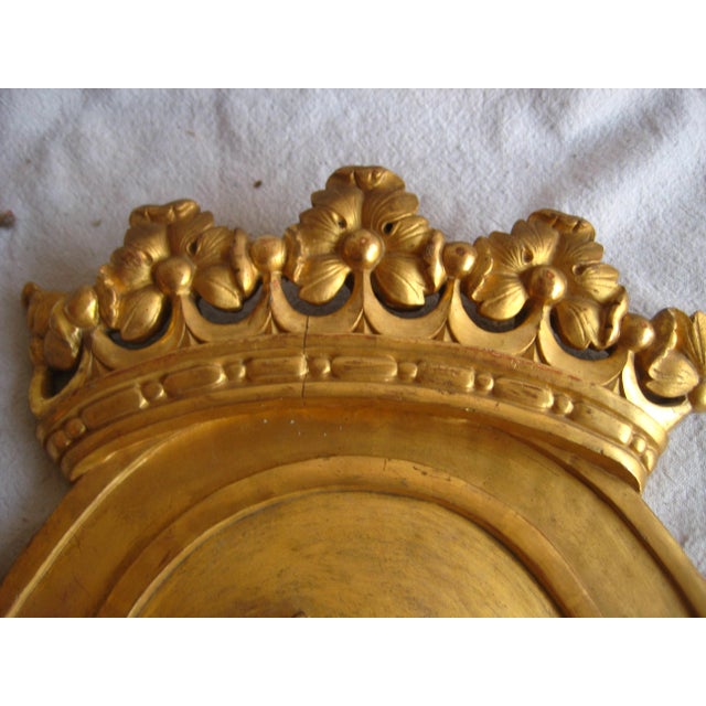 18th Century Pair of Gild Carved Wood Coat of Arms For Sale - Image 10 of 12