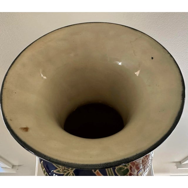 Chinoiserie Mid 20th Century Large Chinoiserie Floral and Bamboo Ceramic Vase For Sale - Image 3 of 7