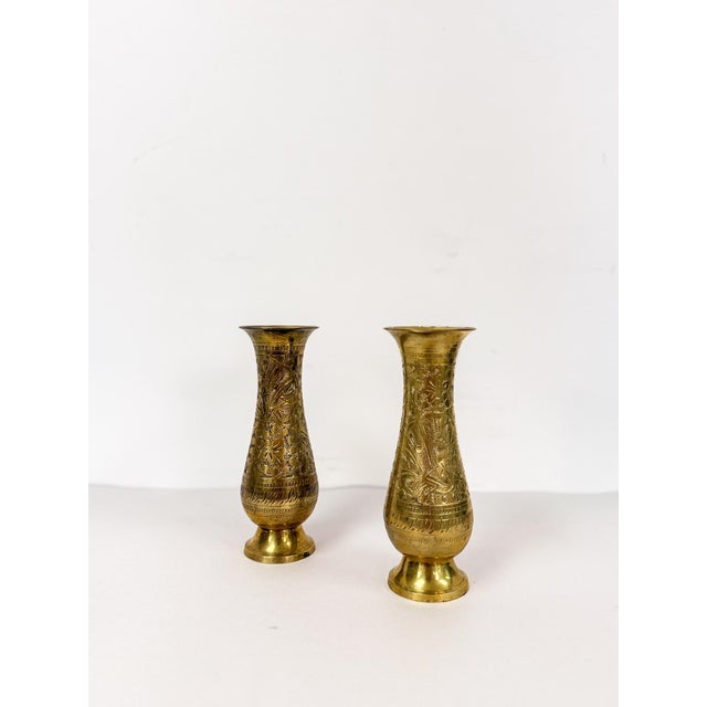 Mid-Century Modern Pair of Vintage Hand Etched Brass Flower Vase Hollywood Regency Vessels MCM For Sale - Image 3 of 8