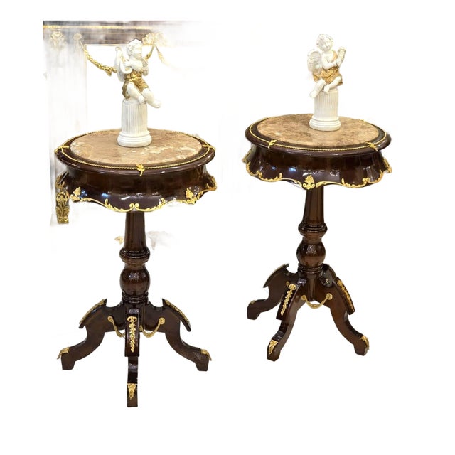 Classic Round Pedestal Side Table With Marble Top, Solid Wood & Hand-Gilded Gold Leaf Details For Sale