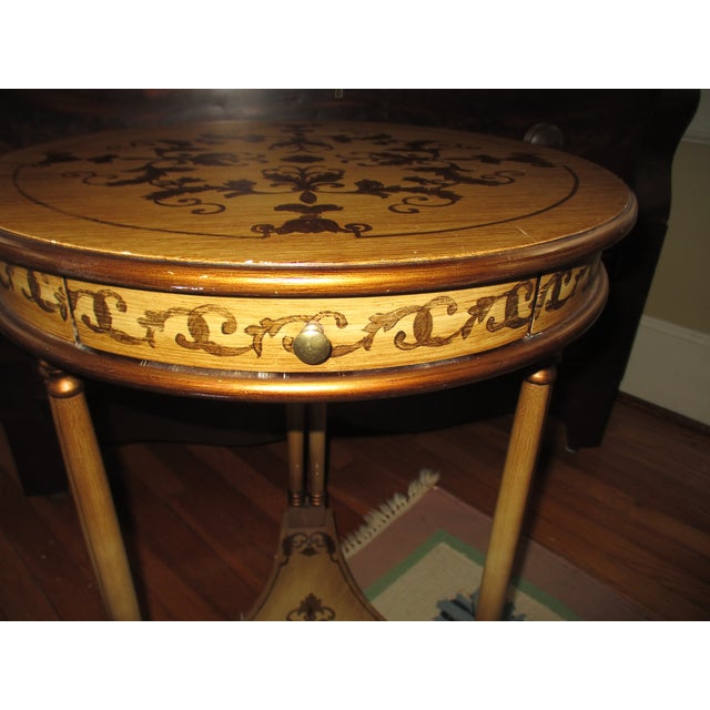 French 1980s Vintage Bombay Company French Design Accent Table Painted W/ Drawer For Sale - Image 3 of 12