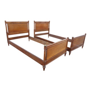 Vintage Henredon Mid-Century Twin Size Bedframes - A Pair For Sale