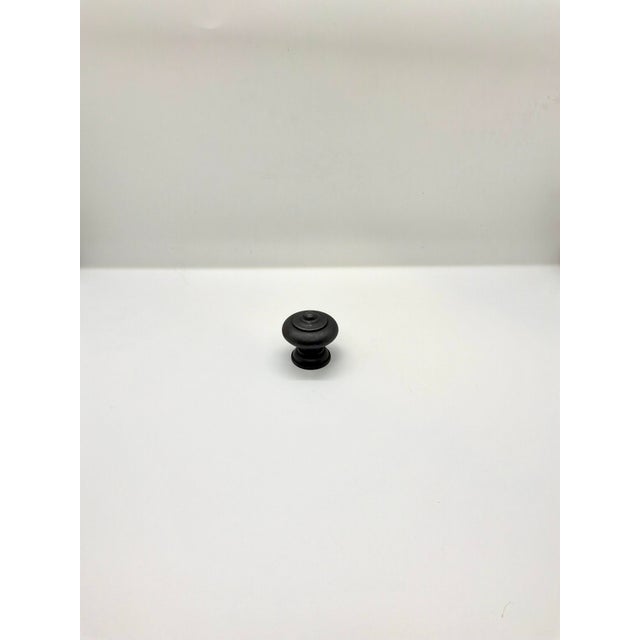 Henredon Knob Black/Bronze. Classic Style.