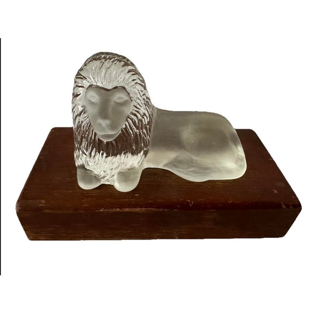 Vintage Viking Glass Company sitting lion with handmade wooden stand and light bulb to light up the lion. Box measures 8...